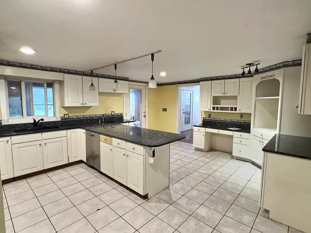 $599,000 | 1290 N Road, Hinesburg, VT 05461