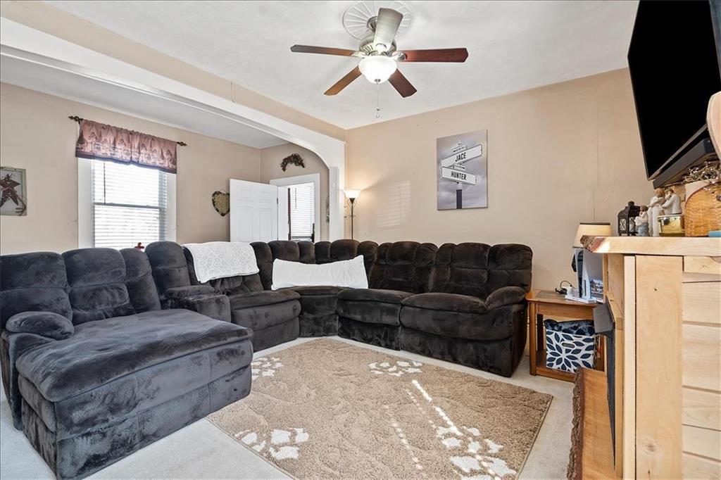 730 Ellen Street Monongahela, PA 15063 - Photo 4 of 24 Gallery Image 4