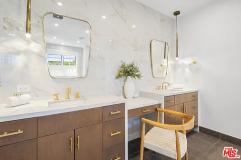 $3,495,000 | 7500 Stewart Avenue, Los Angeles, CA 90045