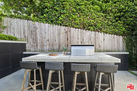 $3,495,000 | 7500 Stewart Avenue, Los Angeles, CA 90045