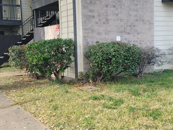 $750 | 12615 Brookglade Circle, Unit 409, Houston, TX 77099