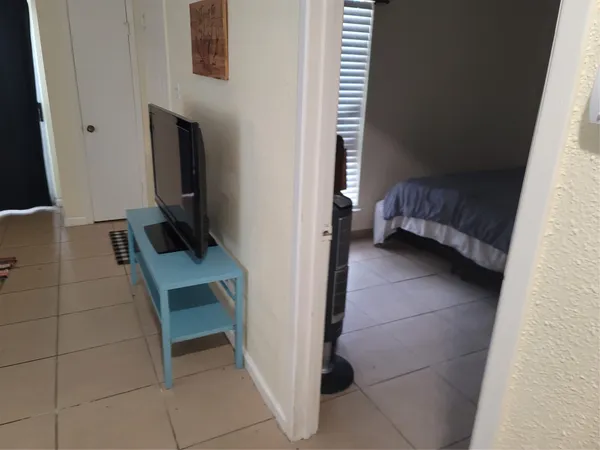 $750 | 12615 Brookglade Circle, Unit 409, Houston, TX 77099