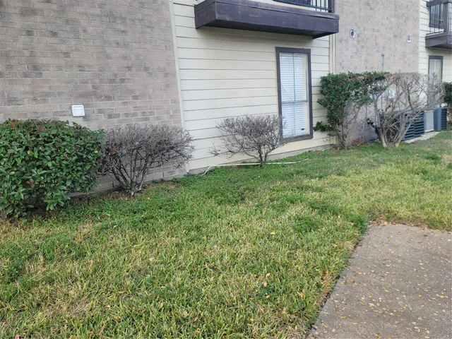 $750 | 12615 Brookglade Circle, Unit 409, Houston, TX 77099