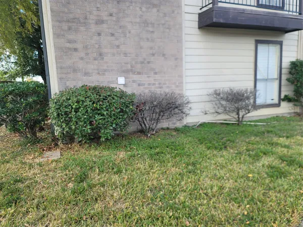 $750 | 12615 Brookglade Circle, Unit 409, Houston, TX 77099