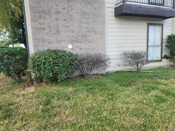 $750 | 12615 Brookglade Circle, Unit 409, Houston, TX 77099