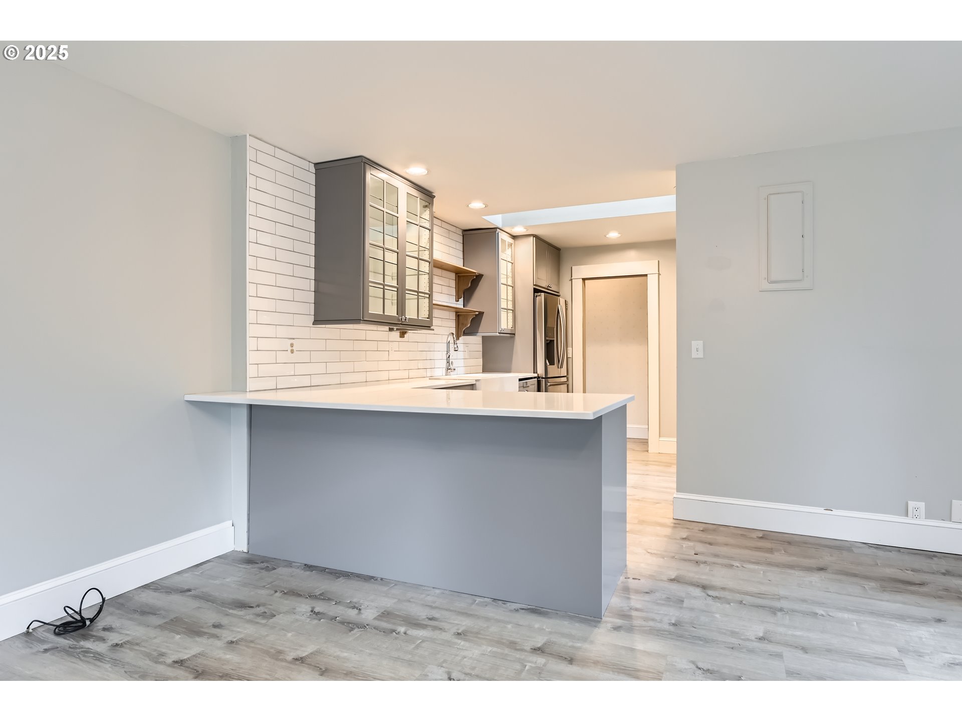 5417 Southwest Garden Home Road Portland, OR 97219 - Photo 8 of 48 Gallery Image 8