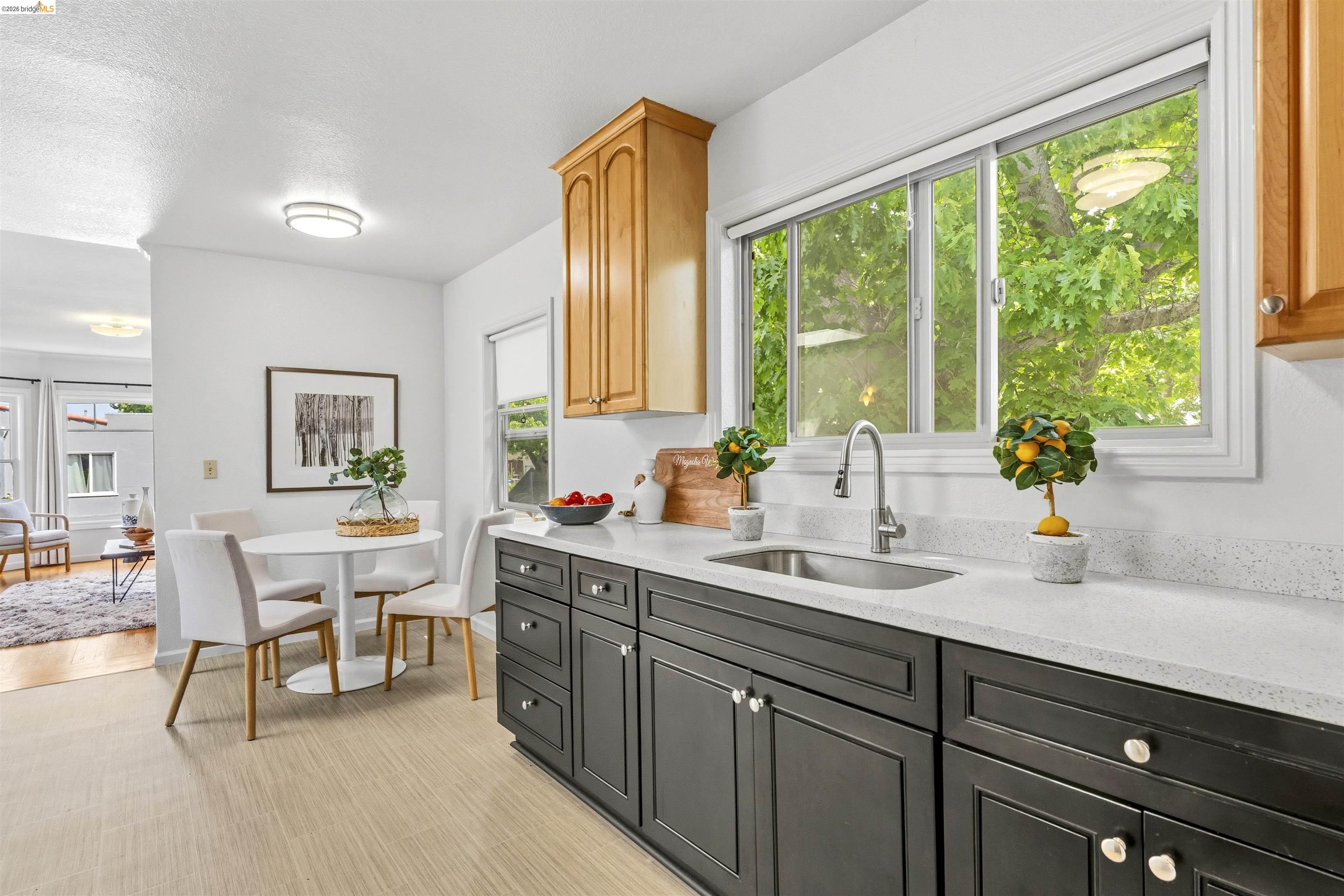 1544 Channing Way Berkeley, CA 94703 - Photo 6 of 17