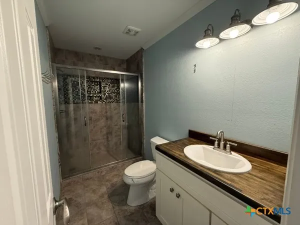 $200,000 | 1978 Bayview Drive, Palacios, TX 77465