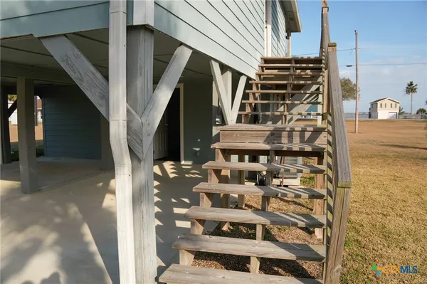 $200,000 | 1978 Bayview Drive, Palacios, TX 77465