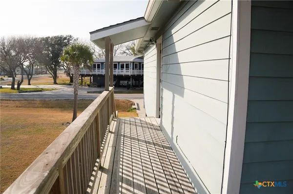 $200,000 | 1978 Bayview Drive, Palacios, TX 77465