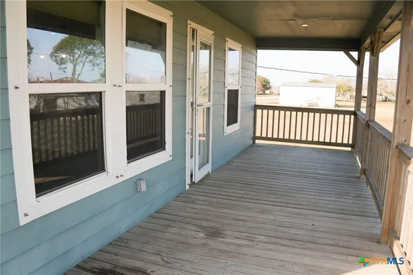 $200,000 | 1978 Bayview Drive, Palacios, TX 77465