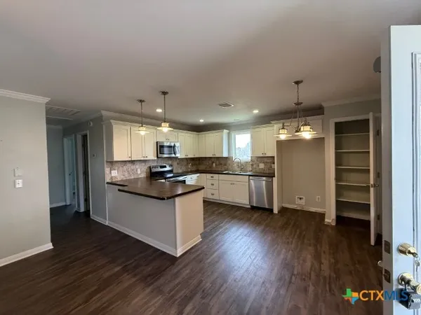 $200,000 | 1978 Bayview Drive, Palacios, TX 77465