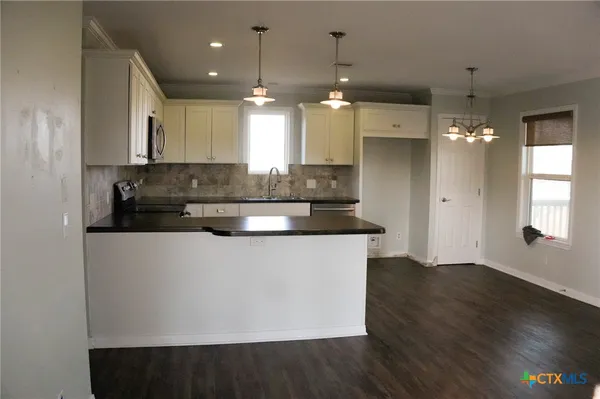 $200,000 | 1978 Bayview Drive, Palacios, TX 77465