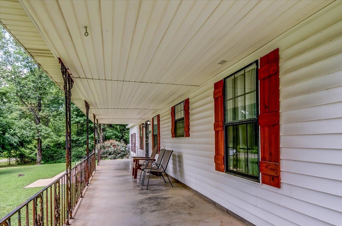 370 Hensley Road Covington, TN 38019 - Photo 3 of 28