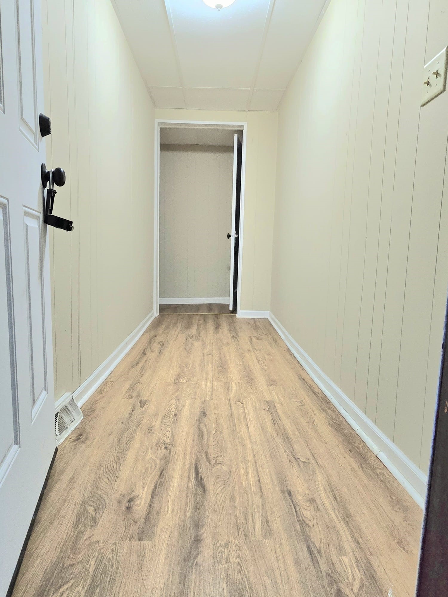 804 Broad Street, Unit 2 Endicott, NY 13760 - Photo 4 of 12