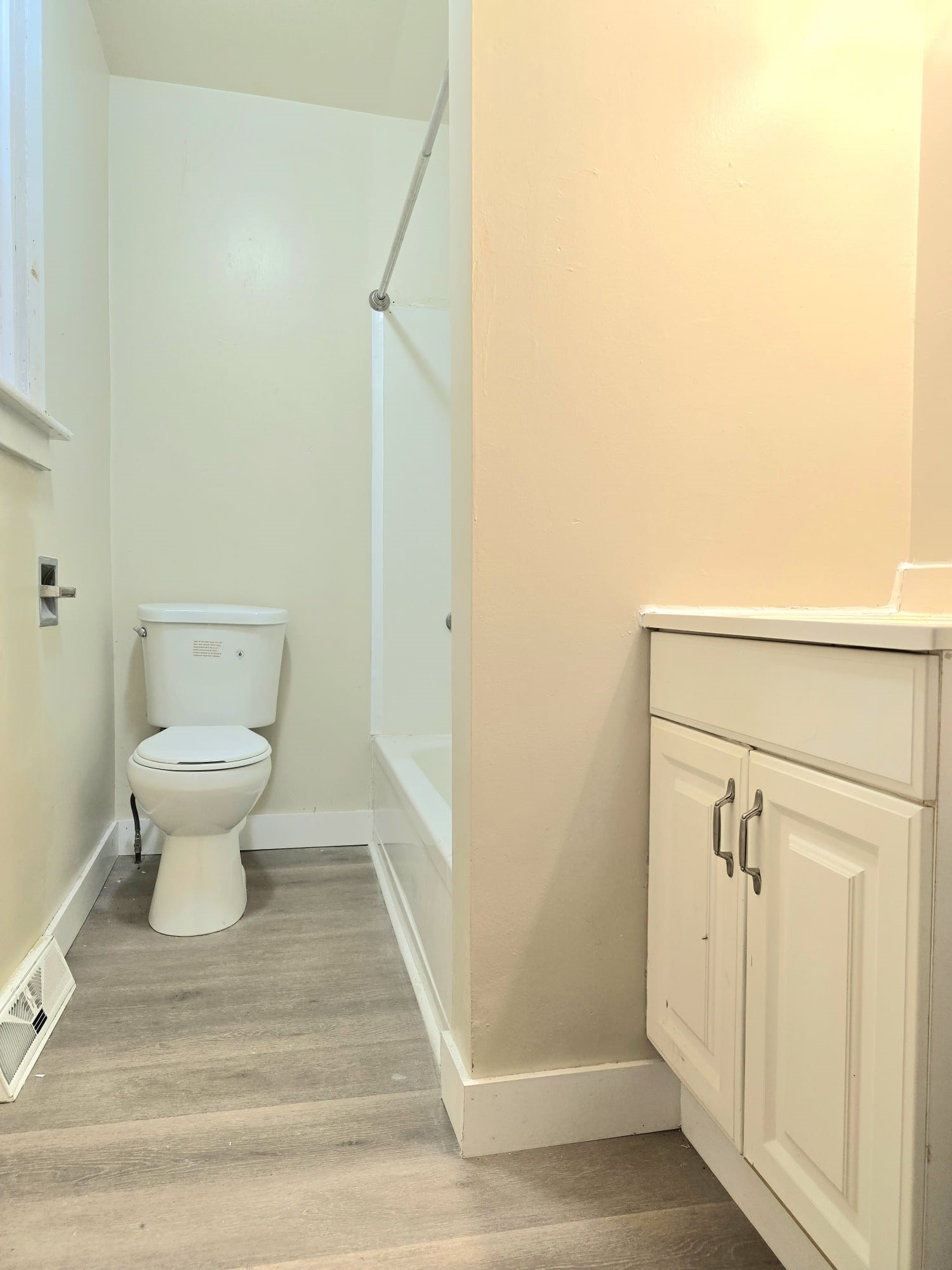 804 Broad Street, Unit 2 Endicott, NY 13760 - Photo 5 of 12