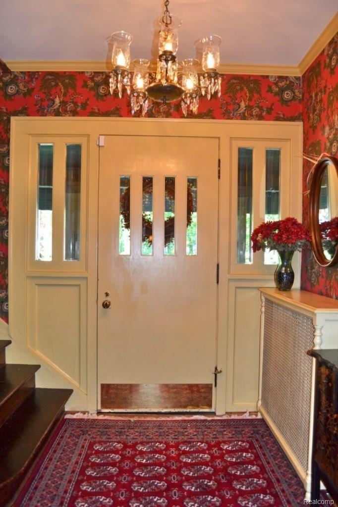 952 Southfield Road Birmingham, MI 48009 - Photo 4 of 25 Foyer