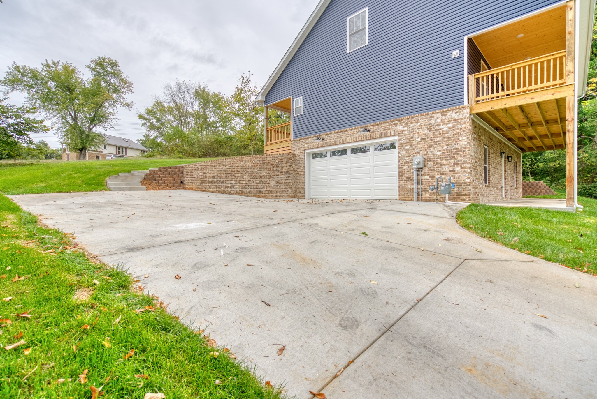 793 Spring Circle Springfield, TN 37172 - Photo 15 of 83 a view of a house with a yard and garage