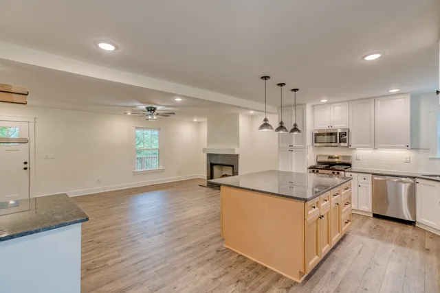 $559,900 | 793 Spring Circle, Springfield, TN 37172