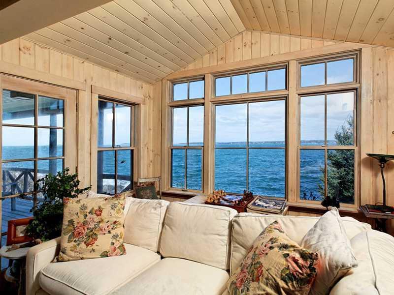 51 Penobscot Road New Harbor, ME 04554 - Photo 7 of 29 Living Room.