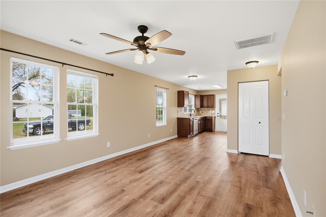 1000 Overbrook Drive Seneca, SC 29678 - Photo 8 of 31