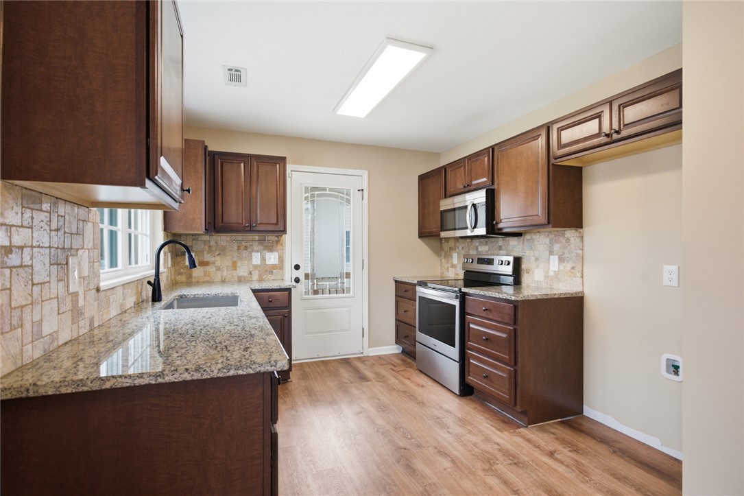 1000 Overbrook Drive Seneca, SC 29678 - Photo 10 of 31