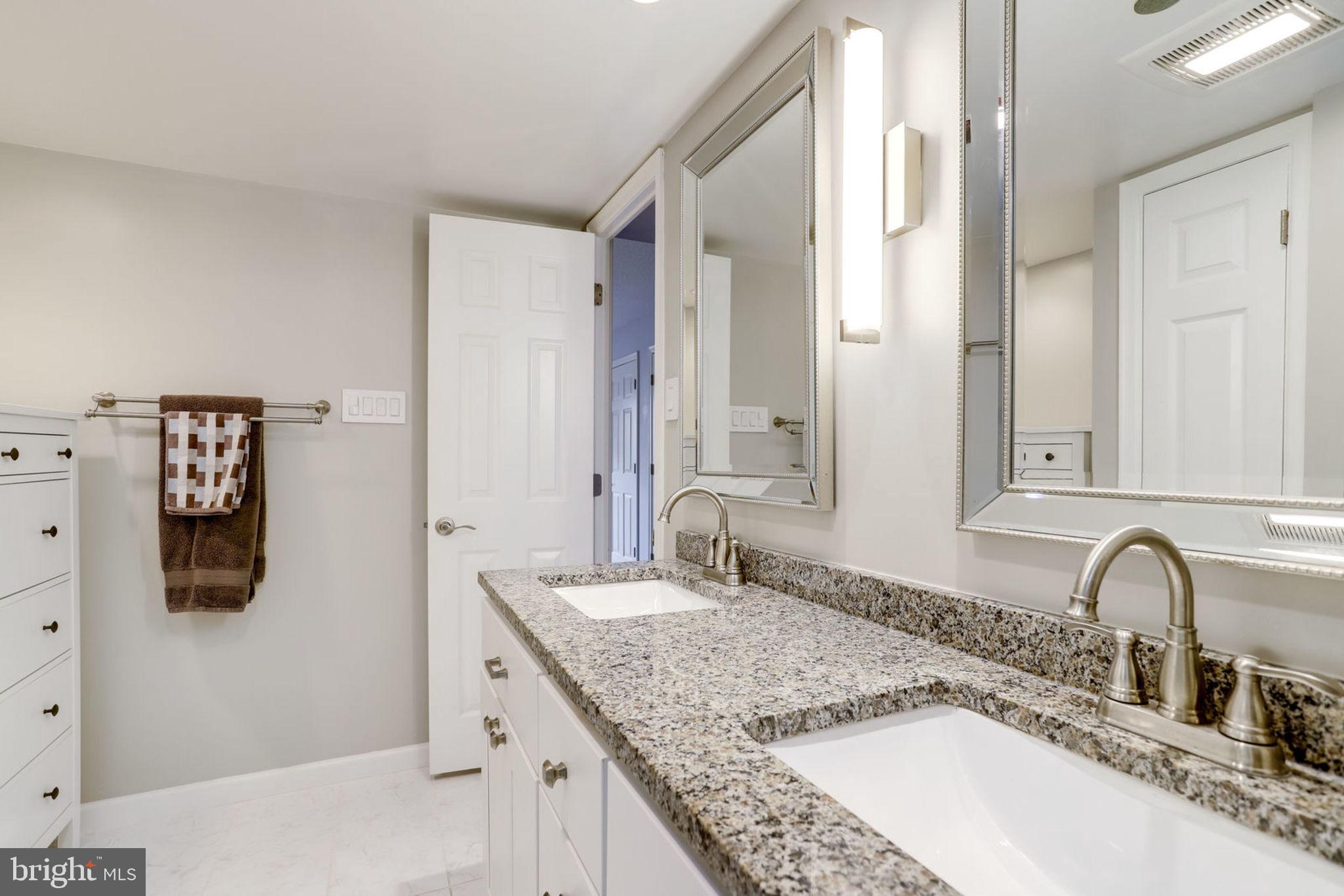 1301 North Courthouse Road, Unit 1506 Arlington, VA 22201 - Photo 19 of 46