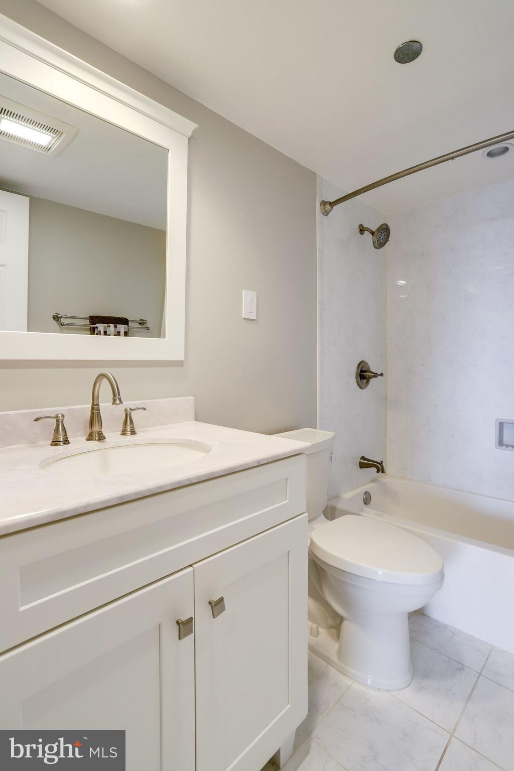 1301 North Courthouse Road, Unit 1506 Arlington, VA 22201 - Photo 23 of 46