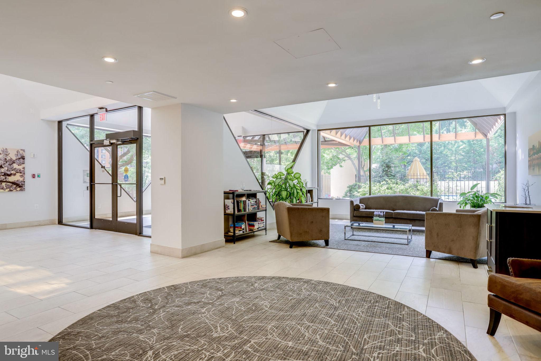 1301 North Courthouse Road, Unit 1506 Arlington, VA 22201 - Photo 33 of 46 Lobby