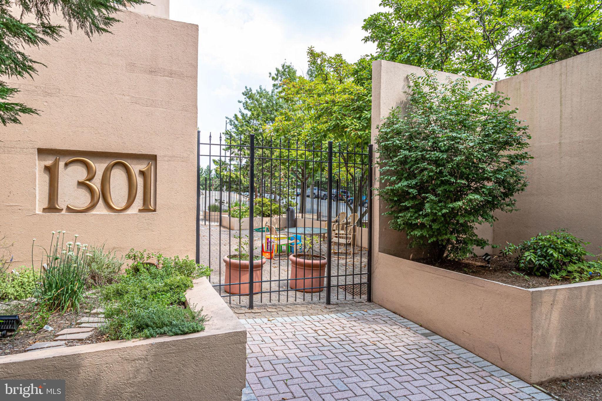 1301 North Courthouse Road, Unit 1506 Arlington, VA 22201 - Photo 39 of 46