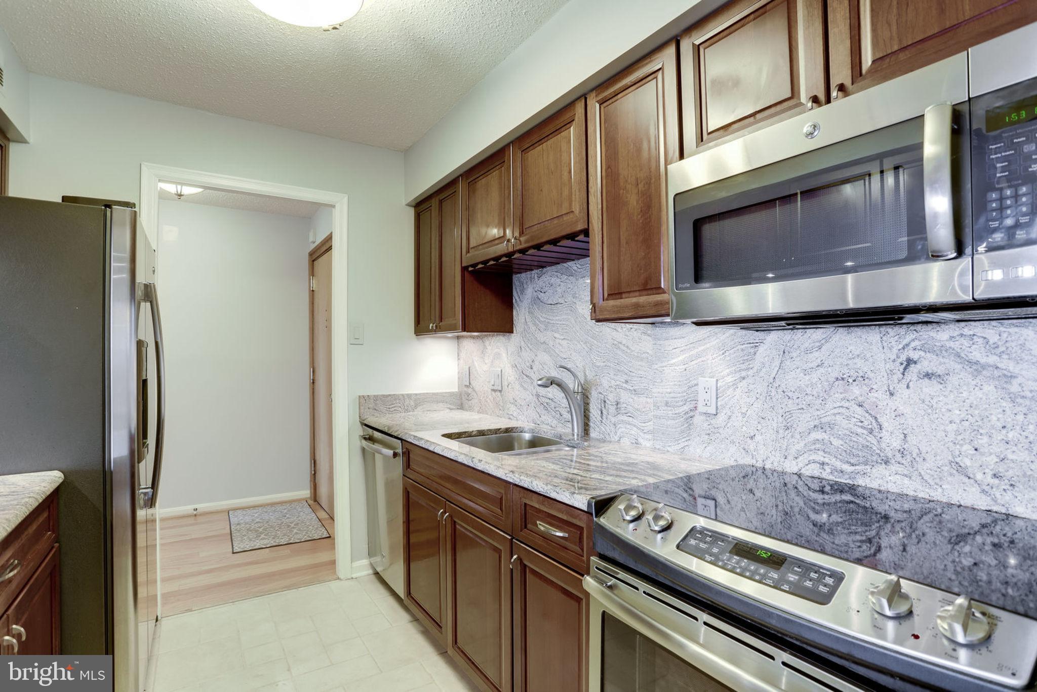 1301 North Courthouse Road, Unit 1506 Arlington, VA 22201 - Photo 7 of 46