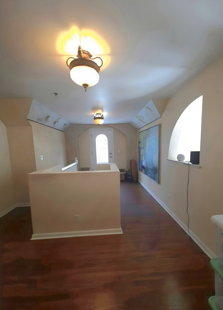 204 Waukegan Road Lake Bluff, IL 60044 - Photo 9 of 17 Gallery Image 9