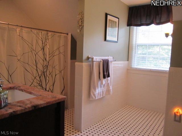 8017 Johnnycake Ridge Road Mentor, OH 44060 - Photo 16 of 25 Gallery Image 16