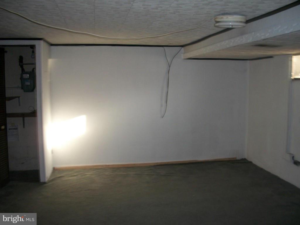 1936 Penhall Road Baltimore, MD 21222 - Photo 13 of 14 a view of small space