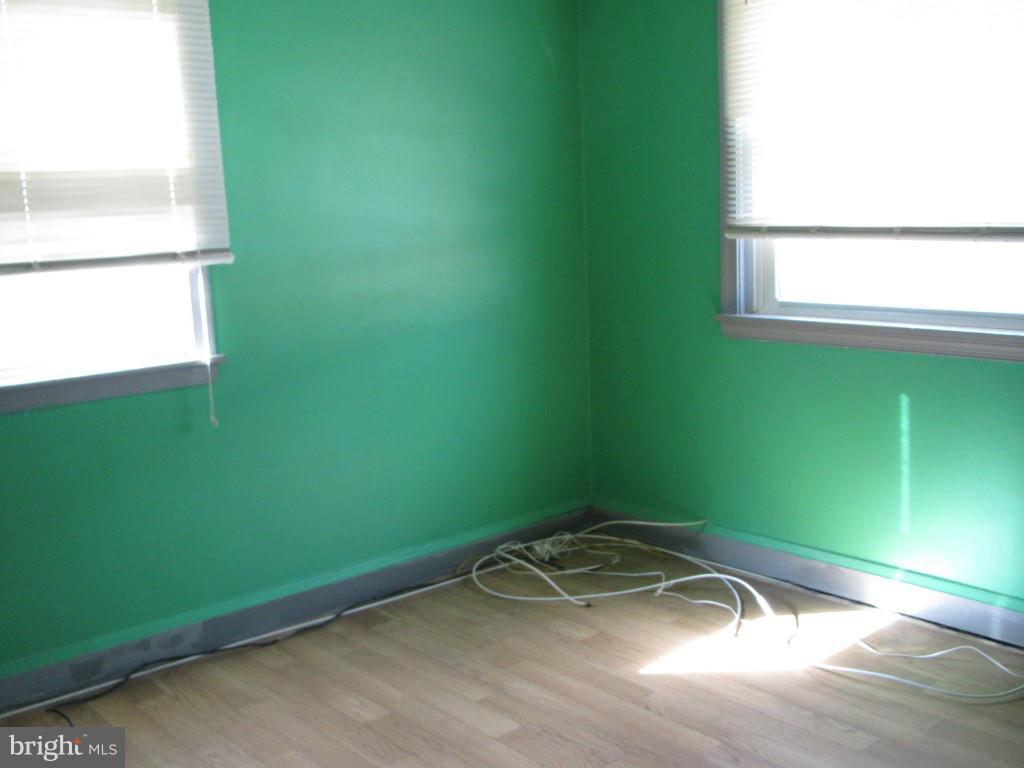1936 Penhall Road Baltimore, MD 21222 - Photo 7 of 14 a room with a window