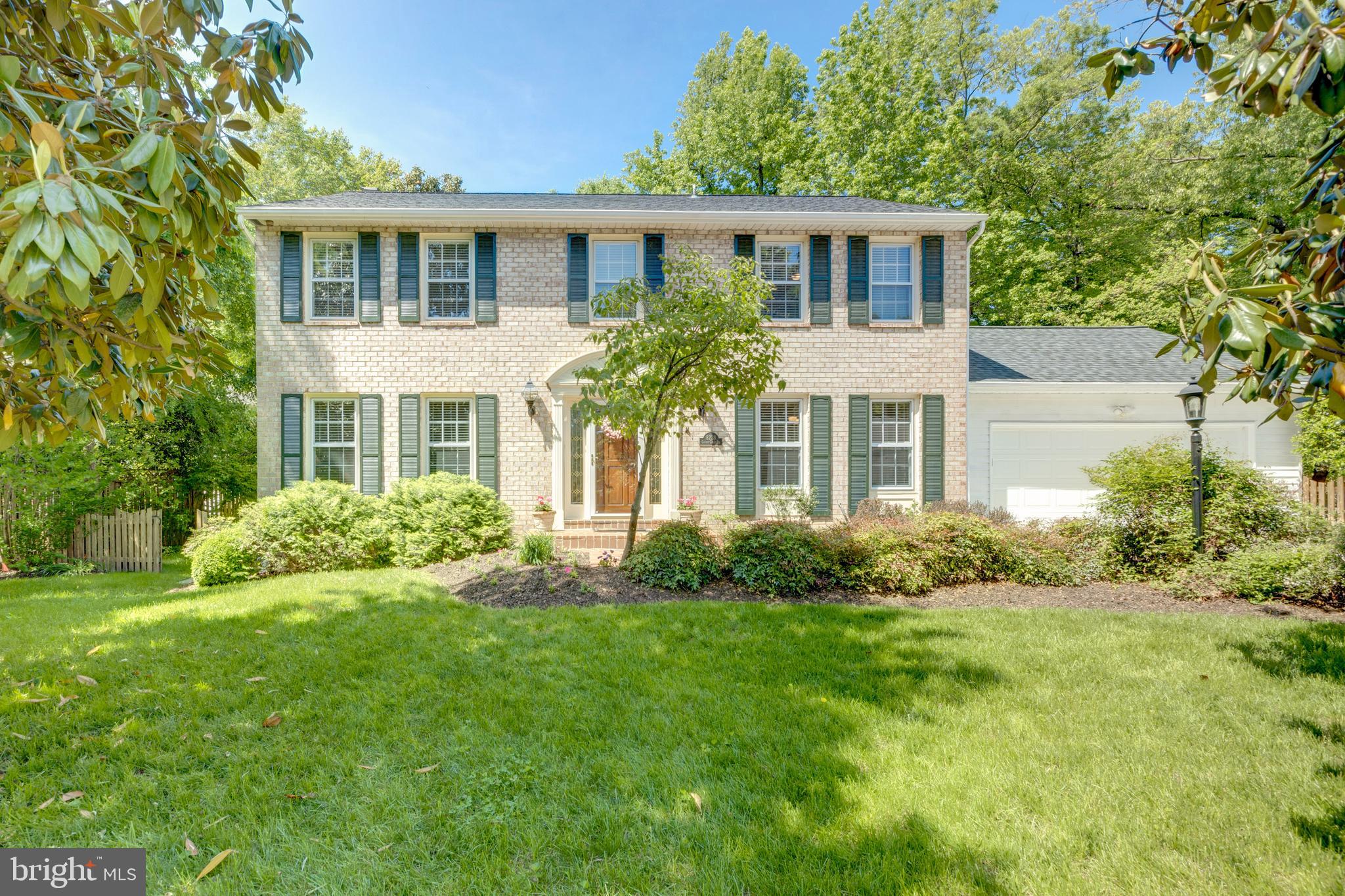 8238 Crown Court Road Alexandria, VA 22308 - Photo 1 of 57 Large green lot
