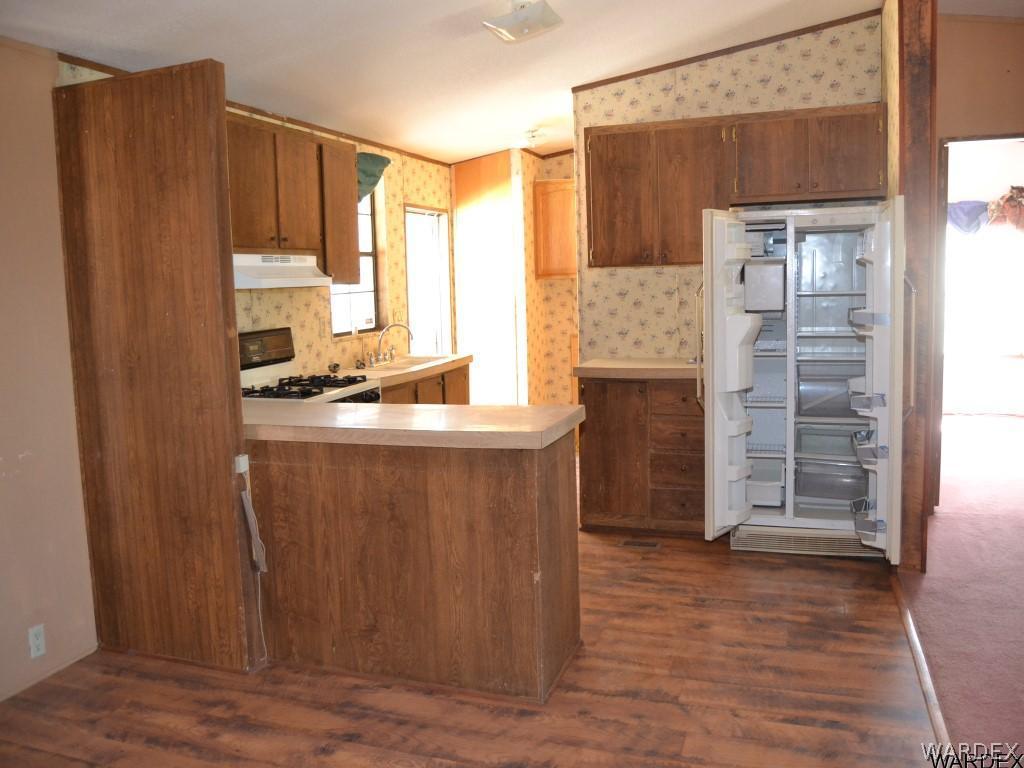3521 North Bryce Road Golden Valley, AZ 86413 - Photo 6 of 22 Kitchen