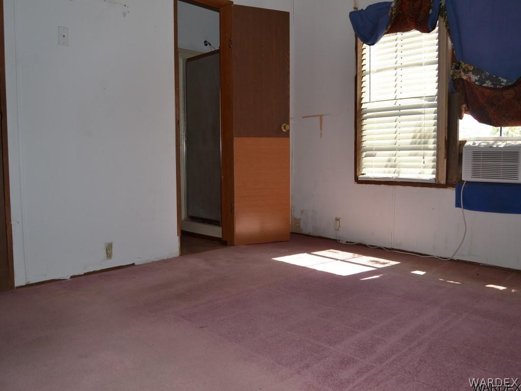 3521 North Bryce Road Golden Valley, AZ 86413 - Photo 8 of 22 Master Bedroom