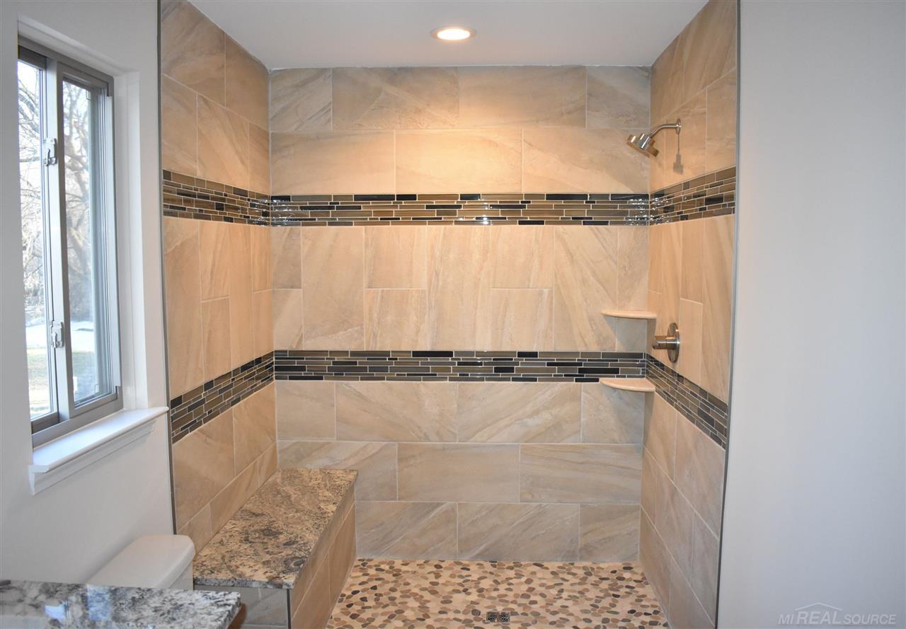 54750 Ridge Road New Baltimore, MI 48047 - Photo 5 of 25 31364455-4.JPG