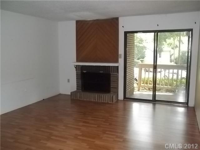4924 Sardis Road, Unit F Charlotte, NC 28270 - Photo 3 of 9