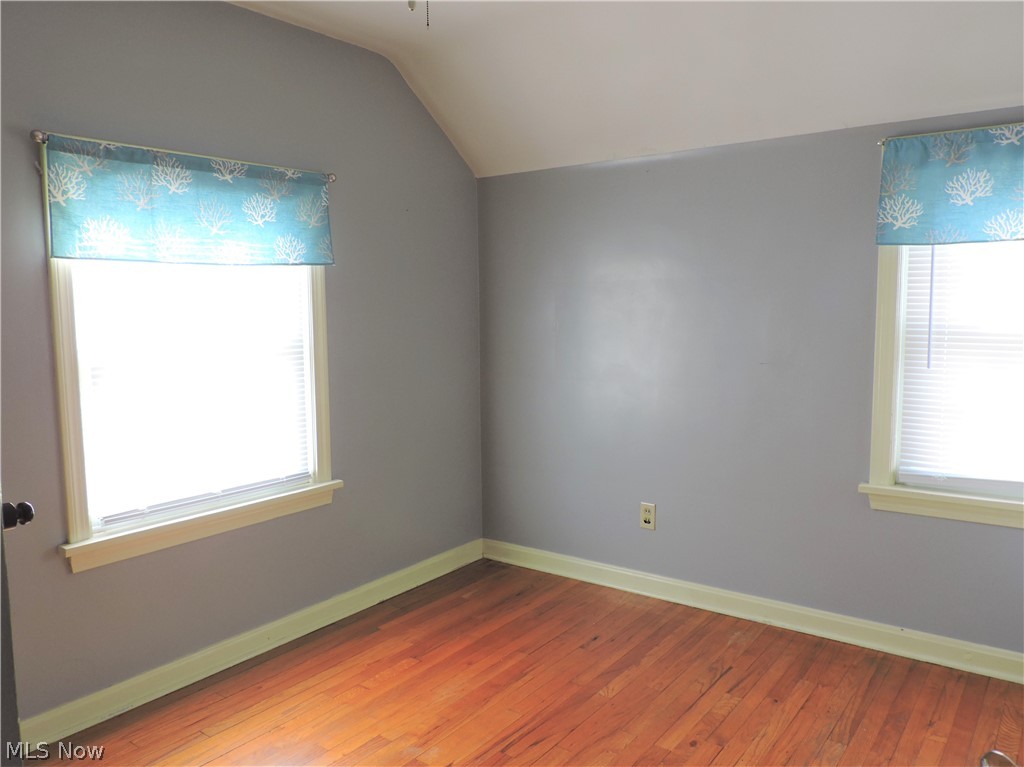 4702 Broadale Road Cleveland, OH 44109 - Photo 11 of 28 Gallery Image 11