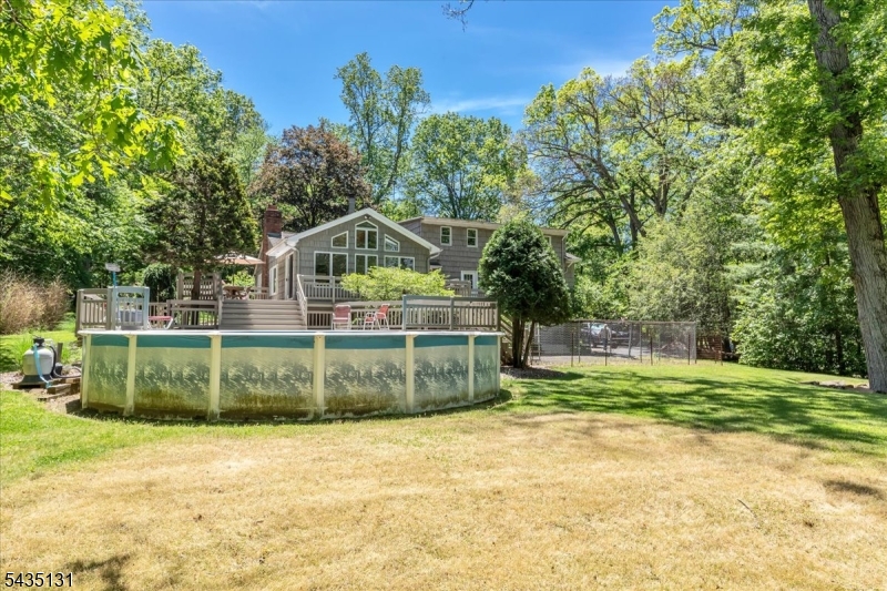 18 Stiles Road Warren, NJ 07059 - Photo 28 of 36