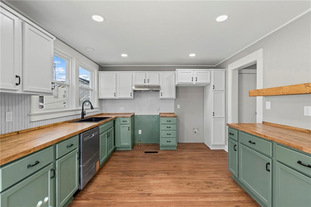 302 South Elm Street Sweet Springs, MO 65351 - Photo 14 of 30