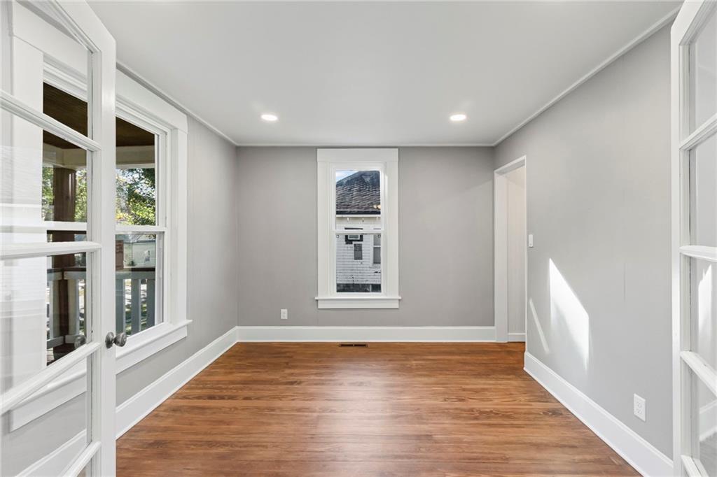 302 South Elm Street Sweet Springs, MO 65351 - Photo 8 of 30