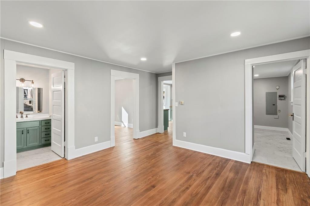 302 South Elm Street Sweet Springs, MO 65351 - Photo 10 of 30