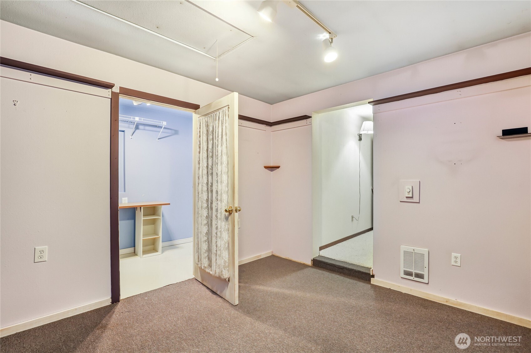 15121 Cedar Grove Road Northeast Poulsbo, WA 98370 - Photo 17 of 40 a view of an empty room