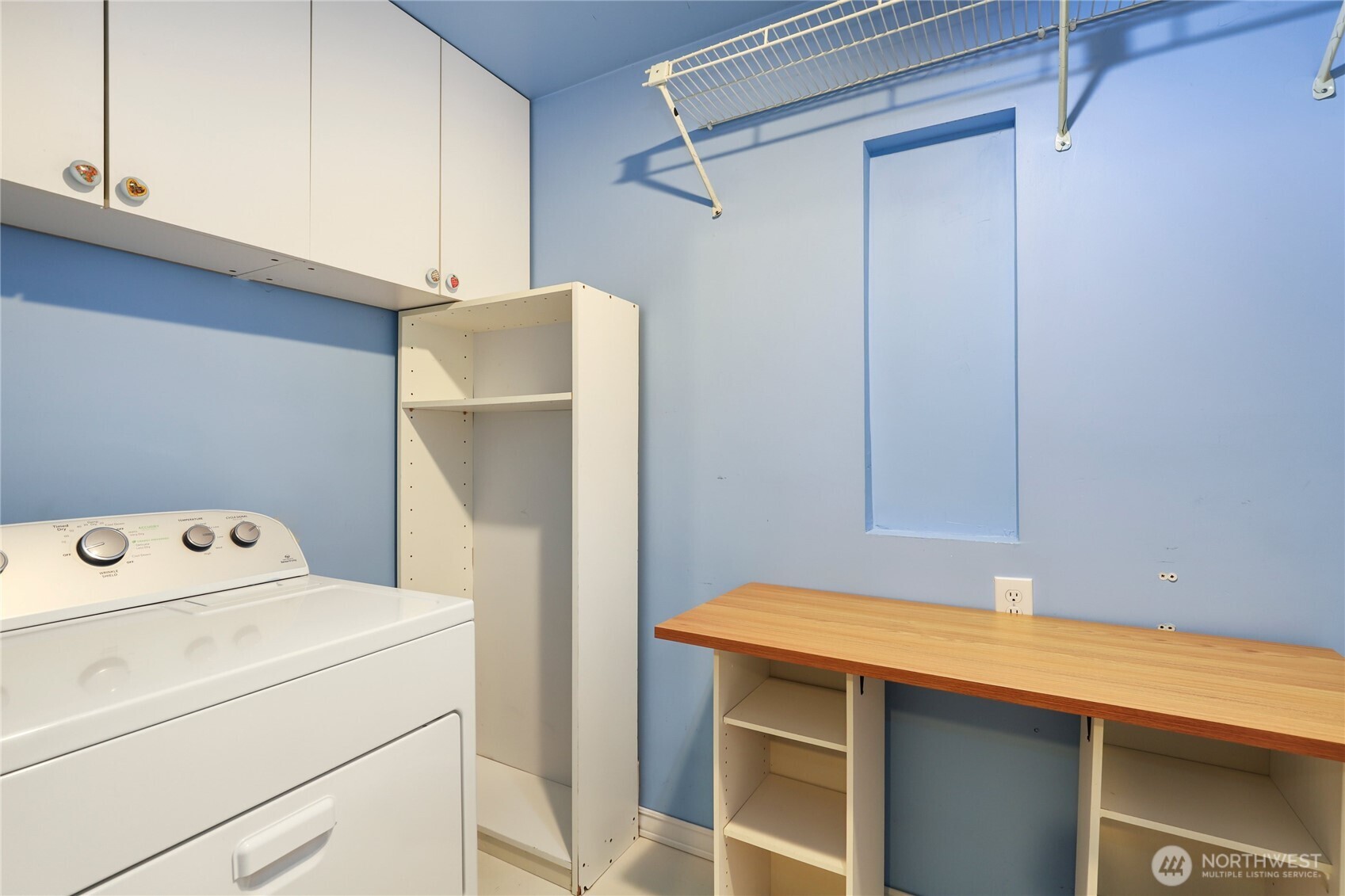 15121 Cedar Grove Road Northeast Poulsbo, WA 98370 - Photo 18 of 40 a utility room with dryer and washer