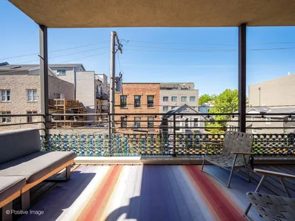 $649,900 | 1649 West Ontario Street, Unit 1W, Chicago, IL 60622
