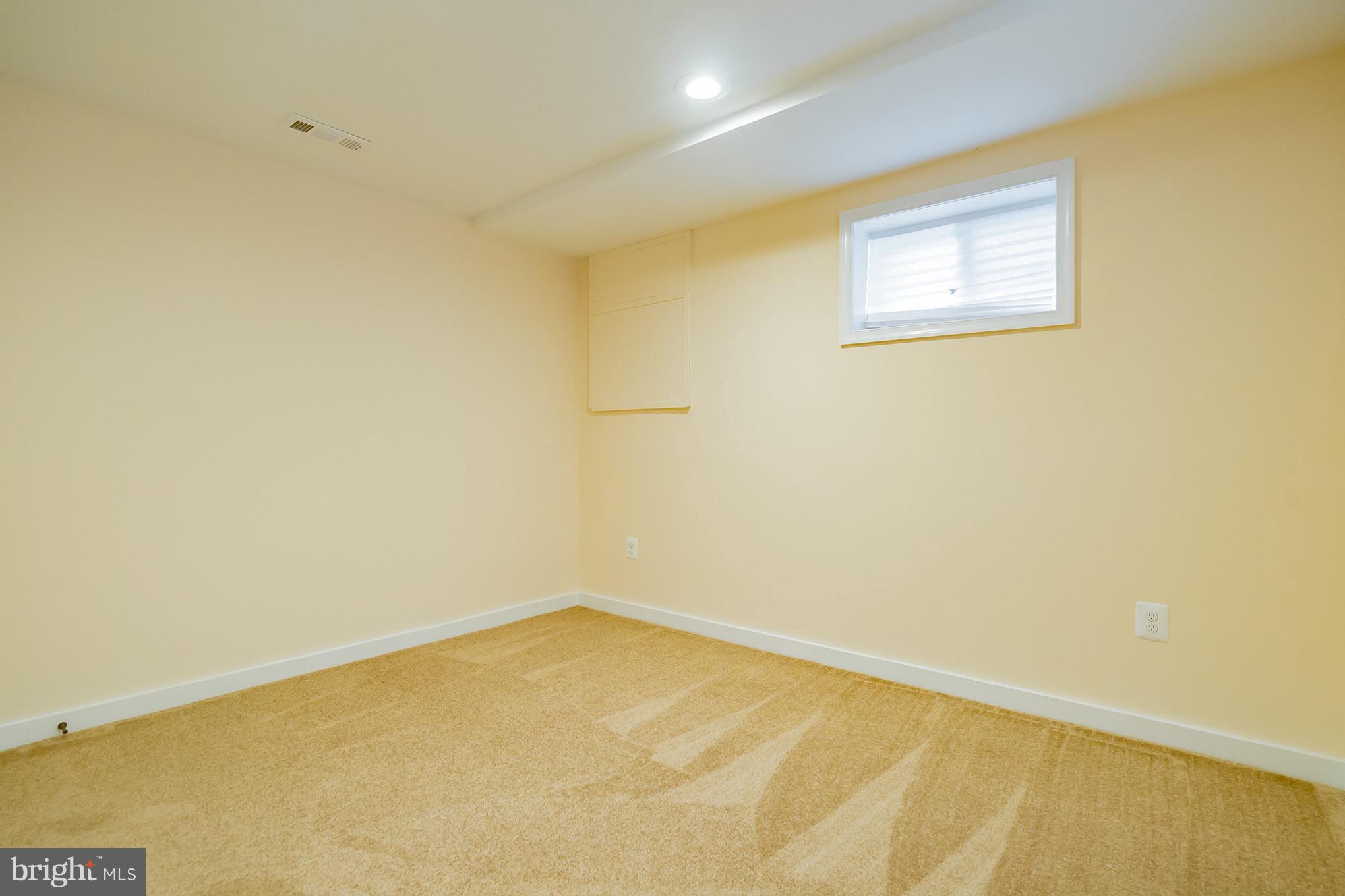 9109 Dangerfield Road Clinton, MD 20735 - Photo 22 of 30 Bedroom
