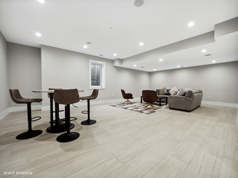 1341 Pfingsten Road Northbrook, IL 60062 - Photo 34 of 58